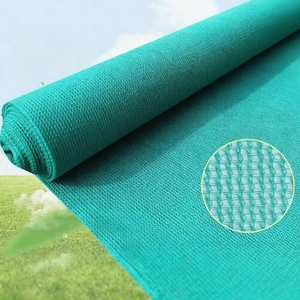ผ้าตาข่ายกันแดดสำหรับการเกษตร แบบม้วน สำหรับคลุมโรงเรือนและสวน - Product Image 1
