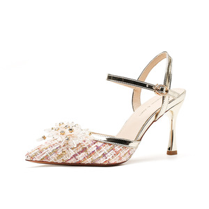 Zapatos de tacón alto con punta en pico y correa trasera de tweed con diseño floral 8188C-146 para mujer, ideales para ocasiones elegantes. - Product Image 5