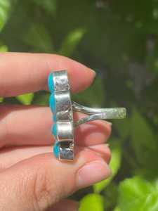 Southwestern Cluster Kingman Turquoise Ring Set 925 Sterling Silver Rhodium & Gold Plated Bezel Setting Size 8 (A87) - Product Image 4