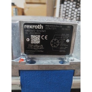 Válvula Proporcional Rexroth 4WREE6W32-3X/V/24F1, Equipo de Automatización de Control Industrial - Product Image 2