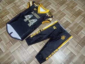 UNIFORMES DE FOOTBALL AMÉRICAIN PERSONNALISÉS CHIFFRES CHROMÉS TACKLE TWILL UNIFORMES SUBLIMÉS - Product Image 5