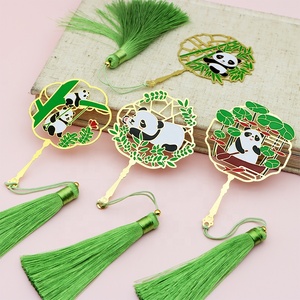 Adorable Panda esmalte marcapáginas accesorios de lectura únicos para amantes de los libros divertido Metal borla libro marcadores Idea de regalo - Product Image 2