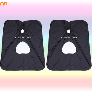 Capes de Barbier en Polyester Pongee 100% avec Fenêtre, Vente en Gros Usine, Cape de Salon avec Fenêtre de Visualisation en <span class=keywords><strong>PVC</strong></span> pour Fournitures de Barbier - Product Image 1