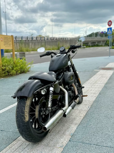 Promoción Limitada: Motocicleta <span class=keywords><strong>Harley</strong></span> Sportster Iron 883 Cruiser Clásica con Pintura Personalizada, Usada, para Viajes de Larga Distancia y Desplazamientos Urbanos - Product Image 5