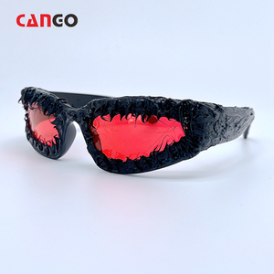 低MOQ 10個カスタムロゴサングラス-Y2Kパンクパーティー流行のPC眼鏡 - Product Image 2