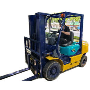 Carretilla elevadora diésel de 3 toneladas usada Original de Japón caliente con posicionador de horquilla y motor Original vendido a precio bajo - Product Image 1