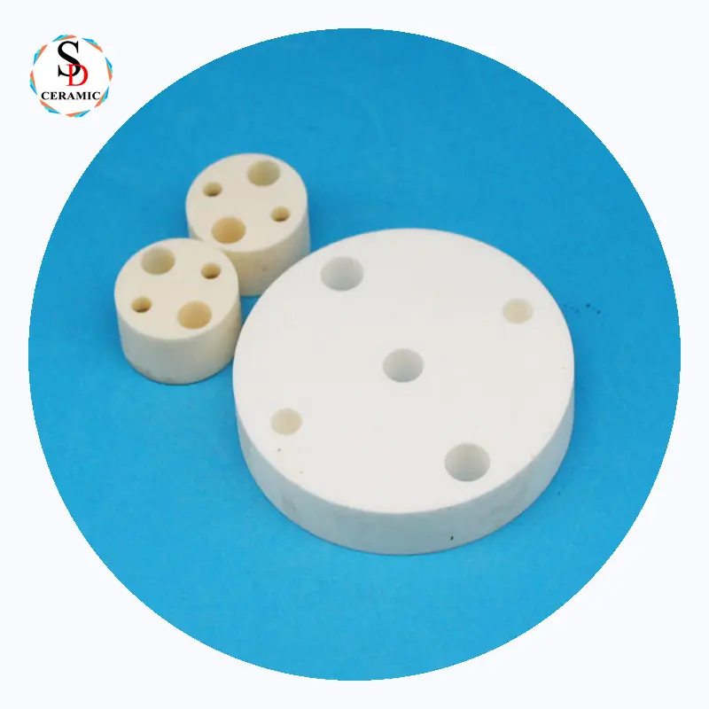 Piezas de aislamiento de cerámica de precisión, fabricante personalizado OEM, aplicación Industrial avanzada de cerámica 99% 99.5%
