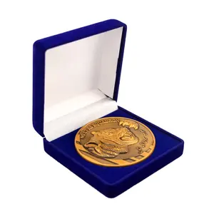 Pakistan 3D Tiger Antique Gold Challenge Coin Blue Velvet Gift Boxes For Challenge Coins