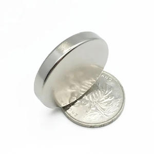 מגנטים דיסק ניאודימיום N35-N52 באיכות גבוהה, מחיר מפעל, מותאמים אישית, מגנטים קבועים 20 מ\"מ 30 מ\"מ 40 מ\"מ לשימוש תעשייתי, תקן ISO - Product Image 1