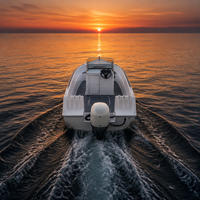 Bateau de pêche polyvalent en fibre de verre 4,85 m avec compartiment de rangement, cockpit spacieux, 5 places, moteur 90 CV, pont utilitaire, sortie familiale, œil de pont avant