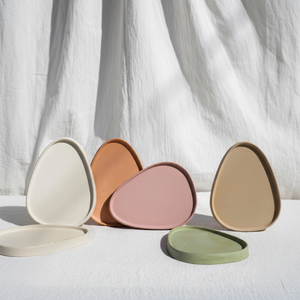 Bandeja Organizadora de Almacenamiento para Cocina y Baño de Hormigón Hecha a Mano de Lujo TCE, Multifuncional, Sostenible, Tamaño, Forma y Acabado Personalizables - Product Image 1