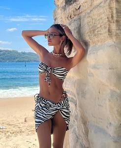 Custom Micro Bikini <strong>Models</strong> 3 Piece Bikini Set Sexy Little Girls Swimwear <strong>Bathing</strong> <strong>Suits</strong> for Women