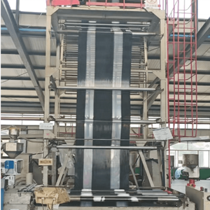 Lámina de Plástico PE Agrícola Negra Transparente Grande para Control de Malezas, Regulación de Temperatura del Suelo, Agua y Fertilizantes - Product Image 5