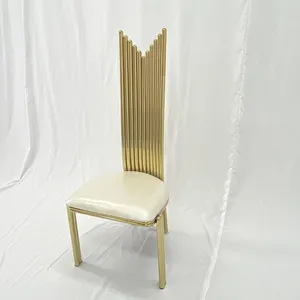 Cadeira de jantar de casamento em aço inoxidável luxuosa com encosto alto cadeira empilhável dourada para reuniões