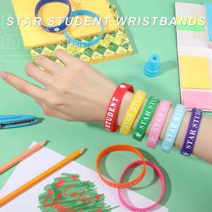 Bracelet de club de football, design de logo personnalisé, bracelets en plastique et en caoutchouc personnalisés, bracelet en silicone, bracelet en PVC personnalisé - Product Image 5