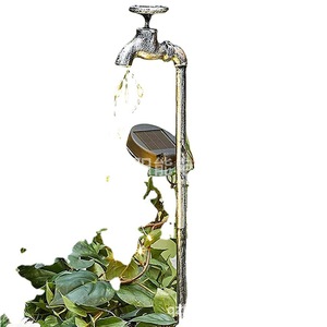 Lámpara Solar de Jardín con Forma de Grifo, Efecto de Flujo de Agua LED, Estaca Decorativa para Exteriores con Panel Solar Monocristalino de 12V DC - Product Image 1
