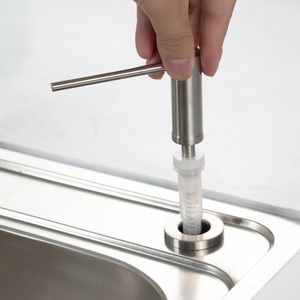 Distributeur de <span class=keywords><strong>savon</strong></span> liquide en métal personnalisable pour hôtel, pompe en acier inoxydable, distributeur manuel de <span class=keywords><strong>d</strong></span>ésinfectant pour les mains, distributeur de <span class=keywords><strong>savon</strong></span> liquide pour <span class=keywords><strong>la</strong></span> cuisine - Product Image 1