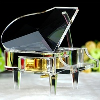 Groothandel Kristallen Bruiloft Verjaardag Valentijnsgeschenken Souvenir Kristallen Ambachten Muziekdoosje met liedje Kristallen Grand Piano