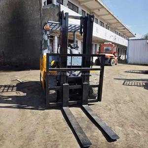 Japan Original <b>Used</b> TCM FD70 5 Ton Diesel Engine Forklift 2022 Model Excellent Condition for Sale - Product Image 6