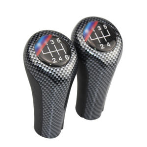 Pomo de palanca de cambios de fibra de carbono para BMW E46 5ª y 6ª marcha, diseño ergonómico, logotipo personalizado - Product Image 1