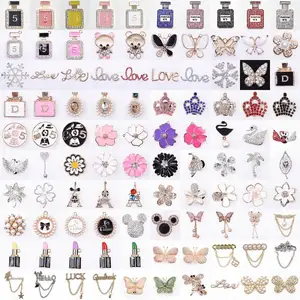 Op Voorraad Mode Luxe Metal Crown Character Designer Metal Bling Designer Charmes En Schoenenaccessoires Voor Verstoppingsschoenen Sandaal