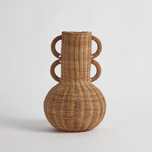 Una pieza llamativa o acento sutil mejora el ambiente de su hogar u oficina versatilidad jarrón decorativo hecho a mano de ratán - Product Image 3