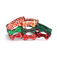 Collier pour chien en polyester à carreaux de Noël, imprimé flocons de neige et Père Noël, avec nœud papillon et boucle de fermeture, ensemble laisse et collier pour chien pour les fêtes