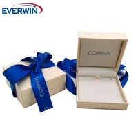 Boîte à bijoux personnalisée Everwin en forme de livre, non ternissable, pour bracelets et colliers, présentoir à bijoux pour marques