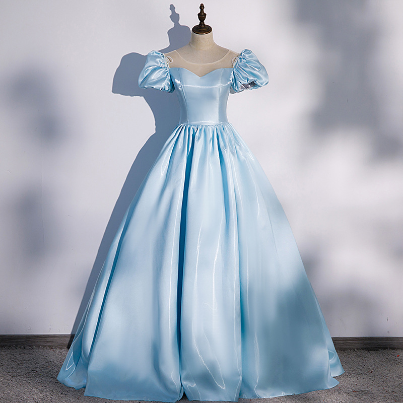 Section lumière d'eau bleu ciel