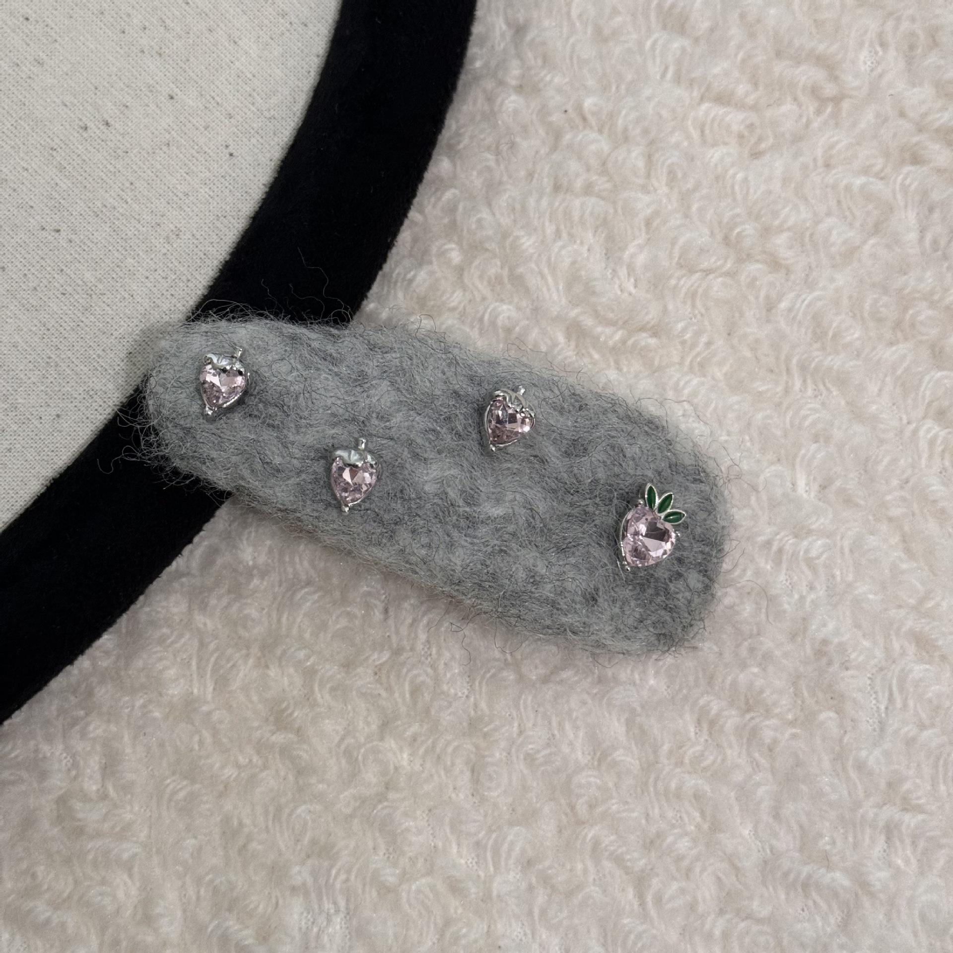 สีเทาอ่อน