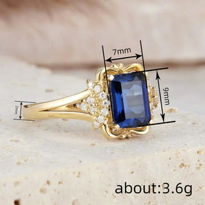 Anello con Gemma Blu per Donne, Gioiello Elegante e di Lusso per le Dita - Product Image 4