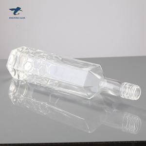 <span class=keywords><strong>Los</strong></span> fabricantes de Oem y Odm calidad seis bordes botella de vidrio de vino para el cierre - Product Image 2
