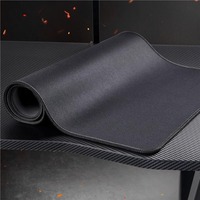 Bureau d'ordinateur de haute qualité avec un design minimaliste et élégant et de multiples options de stockage pour le bureau