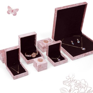 High Quality Vintage Chinese Rectangle Floral Pattern Luxury Velvet Jewelry Box Pink Charms for Rings <b>Earrings</b> Necklaces - Product Image 2