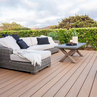 Plancher composite WPC moderne antidérapant imperméable avec couche de surface co-extrudée de 0,6 mm d'épaisseur, double face, entrepôt local aux États-Unis