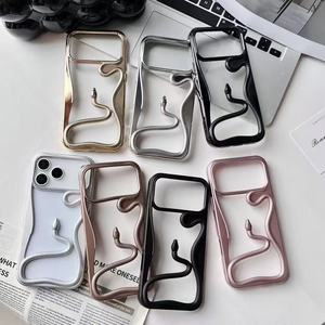 Coque antichoc en TPU électroplaqué effet mat ajouré motif serpent pour <span class=keywords><strong>iPhone</strong></span> 17 Pro Max/16 Pro/15 Plus/<span class=keywords><strong>14P</strong></span> - Product Image 1