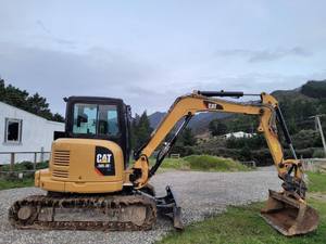 Usado para excavadora Cat 305.5e2 a la venta Mini rendimiento de 5,5 toneladas con motor central y componentes de engranajes - Product Image 4