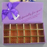 Caja de Regalo Rígida para Chocolates con Tapa y Base de Satén, Caja de Papel Ecológica Multicolor con Ranuras Divisorias Doradas para Empacar Dulces Navideños