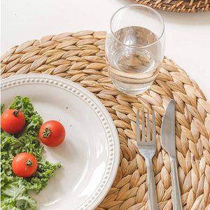 Tafelblad Milieu Natuurlijk Water Hyacint Geweven Gras Handgemaakte <span class=keywords><strong>Placemat</strong></span> Groothandel Rond Gevlochten Rotan Stro <span class=keywords><strong>Placemat</strong></span>