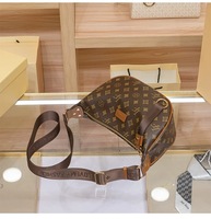 Sac Hobo Monogramme Vintage Tendance 2026 Luxe Discret, Sac à Bandoulière en Cuir Polyester avec Logo Personnalisé pour Femme, Fabrication OEM, Édition Été Unique