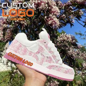 Zapatillas de deporte personalizadas de moda gruesa con plataforma para <span class=keywords><strong>mujer</strong></span>, zapatillas cómodas personalizadas con cordones para caminar, zapatillas deportivas informales de <span class=keywords><strong>tenis</strong></span> personalizadas - Product Image 1