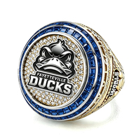 Anillo de Campeonato Personalizado 2026 con Zirconia Pavé Completa, Logotipo Animal 3D y Detalle Esmaltado para Ganadores de Ligas Universitarias