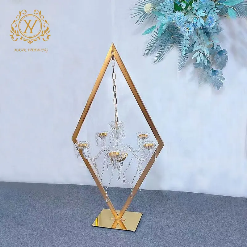 शादियों के लिए लंबा मोमबत्ती धारक सोना चांदी हीरा क्रिस्टल झूमर कैंडलस्टिक वेडिंग टेबल सेंटरपीस