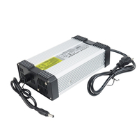 Chargeur de batterie au lithium 84V 5A pour vélo électrique 72V YZ600, boîtier en aluminium, port DC, certifié OVP OTP CE ROHS