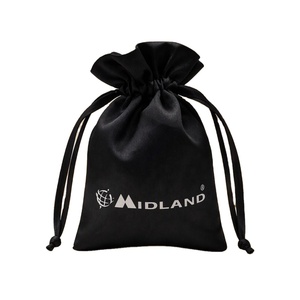 Pochette cadeau en satin noir avec cordon de serrage et logo personnalisé pour l'emballage de bijoux, vente en gros - Product Image 1