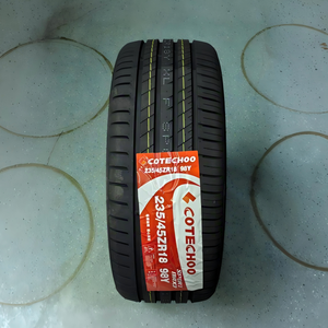 ยางรถยนต์สมรรถนะสูง 235/45R18 98Y UHP รุ่นเงียบ สำหรับรถยนต์ซีรีส์ 3 - Product Image 1