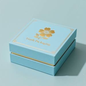 กล่องสำหรับใส่น้ำหอม<span class=keywords><strong>2</strong></span>ชิ้นด้านบนและฝาปิดพร้อมฟองน้ำ EVA โฟมเคลือบฟอยล์สีทองแบบออกแบบได้ตามต้องการ - Product Image 4