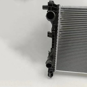Radiador de refrigeración del motor de piezas de automóviles OEM 68273401AA radiador de coche para <span class=keywords><strong>Jeep</strong></span> <span class=keywords><strong>Compass</strong></span> 2017 2018 2019 2020 2021 <span class=keywords><strong>2022</strong></span> 2023 - Product Image 3