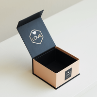Benutzer definiertes Logo Magnetische Geschenk papier box Recycelbare Premium-Hart karton für Kosmetik verpackungen