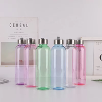 Bouteille d'eau en plastique réutilisable avec logo personnalisé, 500 ml, bouteille de sport portable avec sangle pour étudiants, voyages en plein air